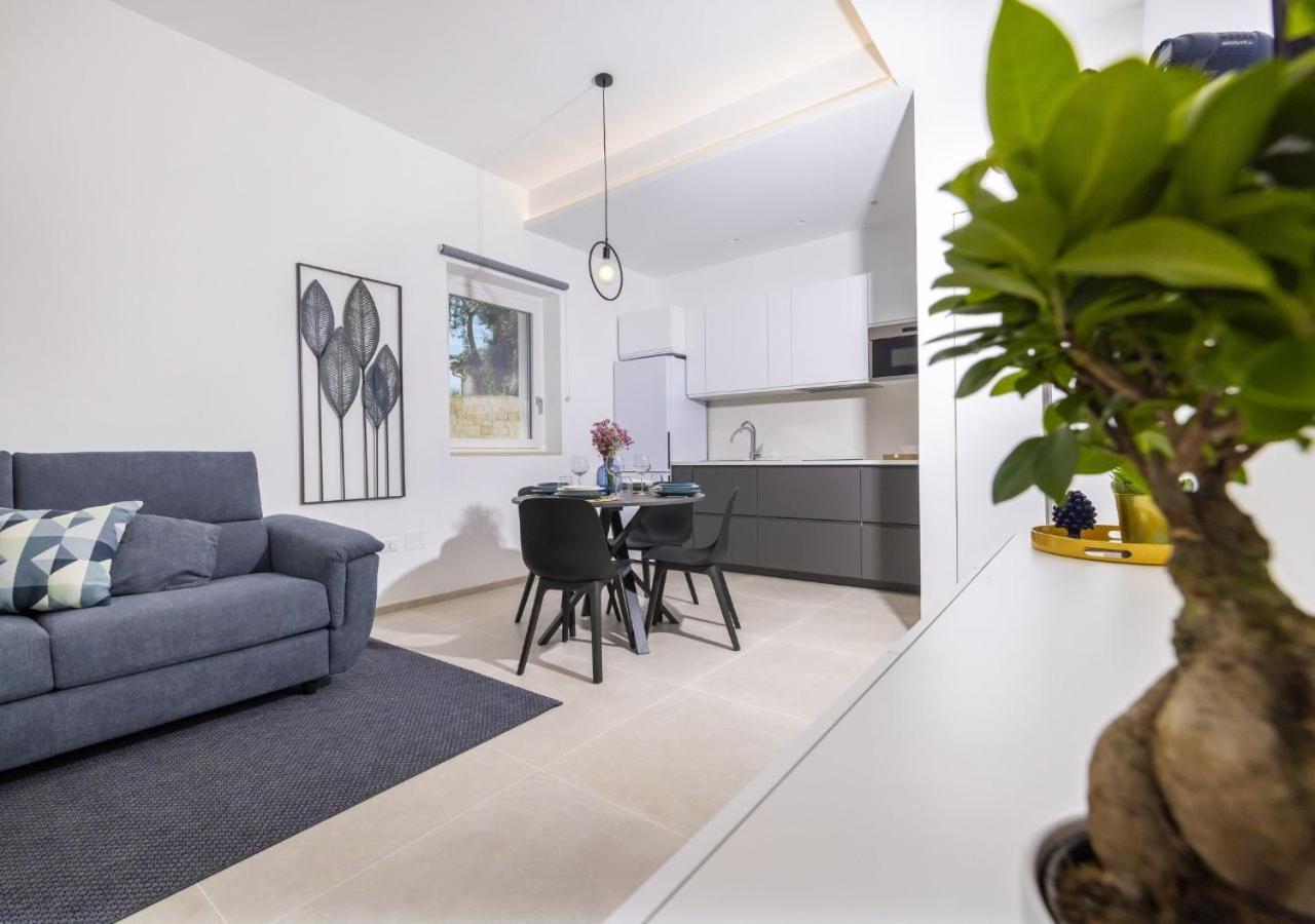 Coppa Carrubo Residenza Apartment Весте Екстериор снимка